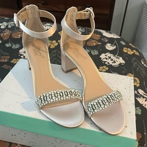 Jewel by Badgley Mischka